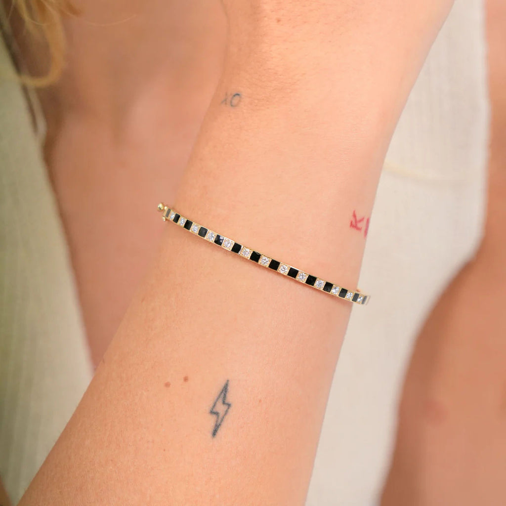 Illusion 18K Gold Bangle w. Lab-Grown Diamonds