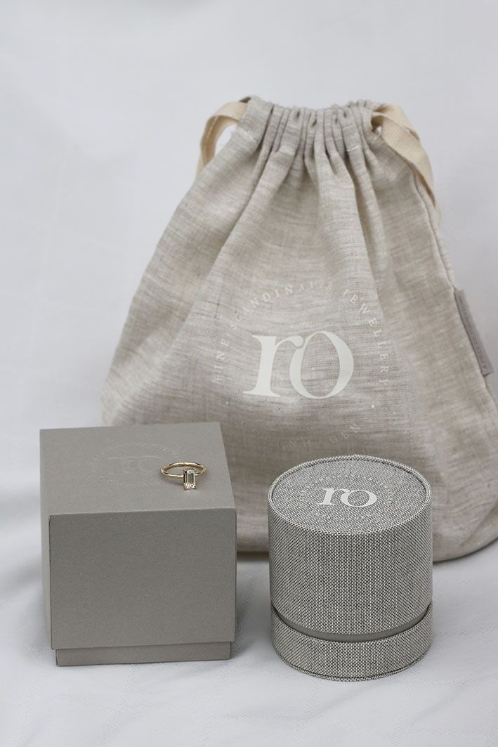 Orbit Dot 18K Guld Ørestik m. Diamanter