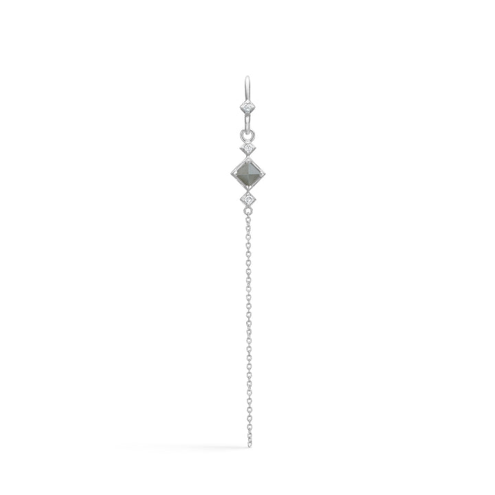 Raw Classic Pointy 18K Whitegold Earring w. Diamonds