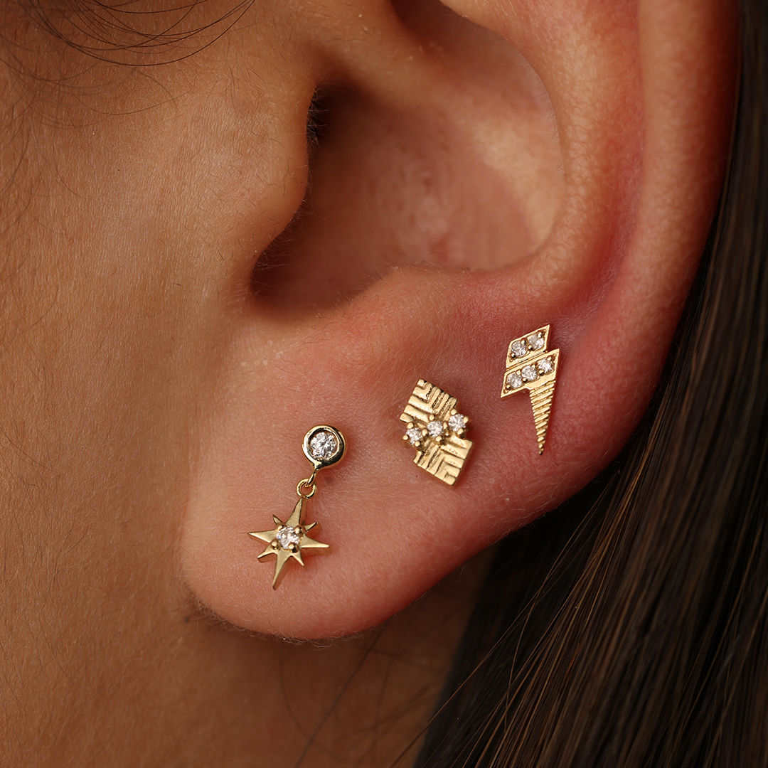 Roaring Thunder 18K White Gold Stud w. Diamond