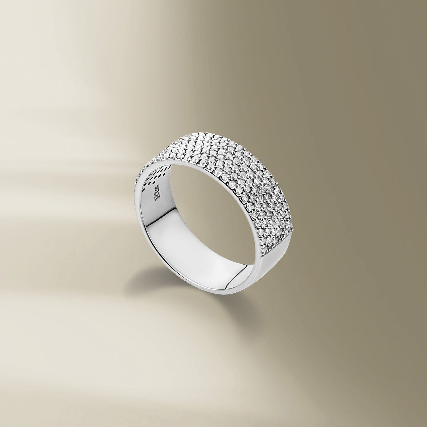 Rosenkrantz Cigar Band 18K White Gold Ring w. Diamonds – The Jewellery Room