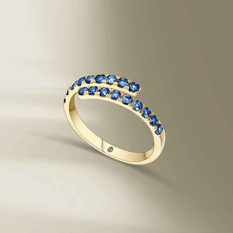 Initha 18K Gold Ring w. Blue Sapphire