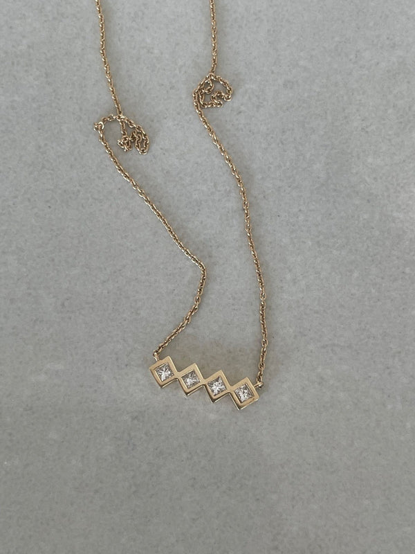 Cube no.4 14K Gold Necklace w. Diamonds