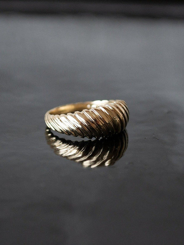 Twist crossant 10K Gold Ring