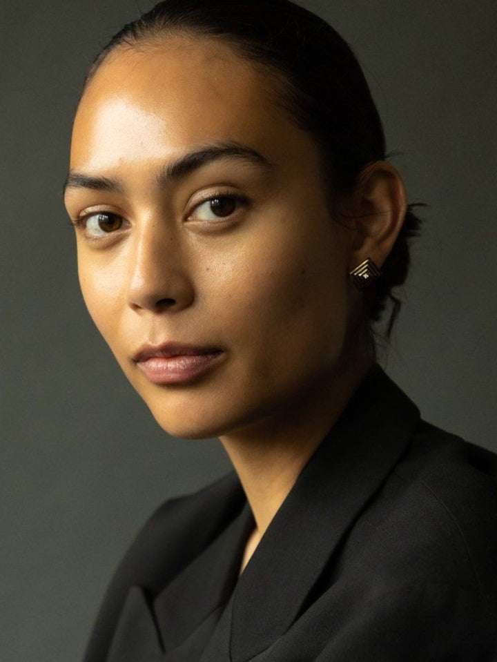 Louvre Ohrstecker aus 10K Gold mit Diamant