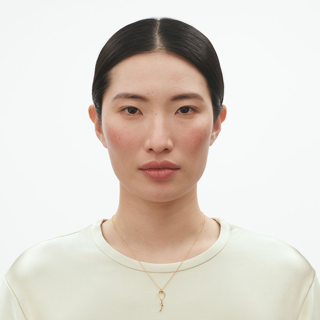 Mercy Swirl 18K Gold Necklace w. Pavé 0.04 Ct Diamonds