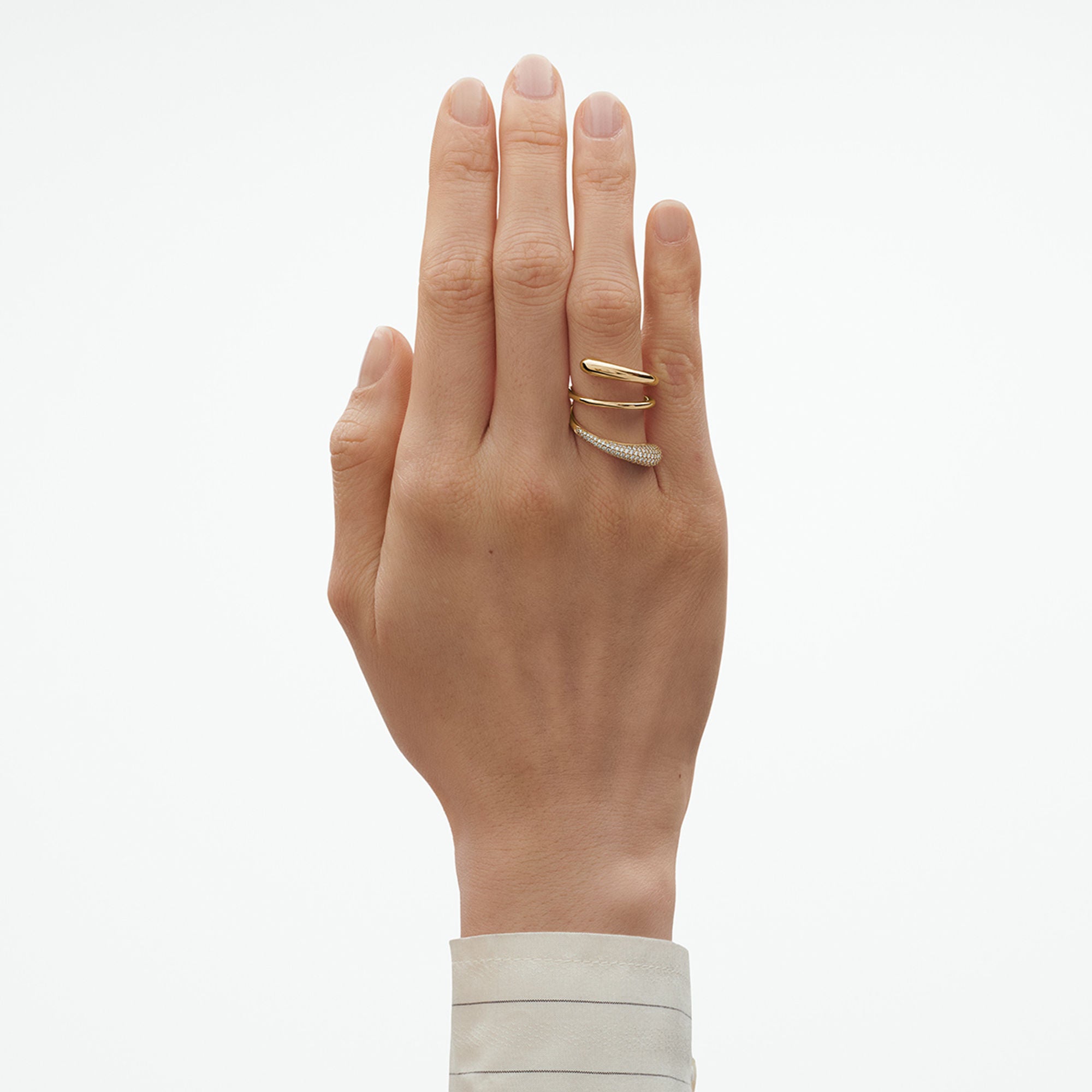 Mercy Twist 18K Gold Ring w. Pavé 0.49 Ct Diamonds