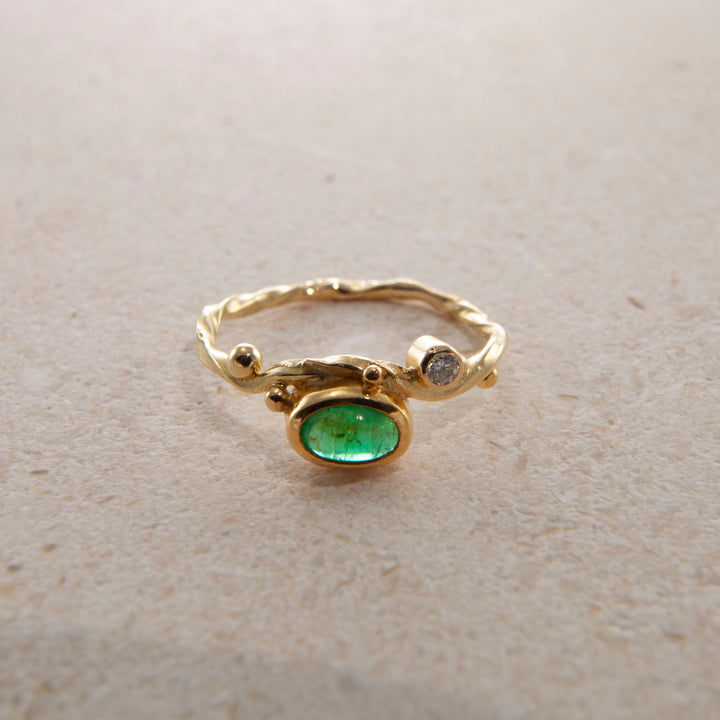 Seafire 18K & 22K Gold Ring w. Emerald & Diamond