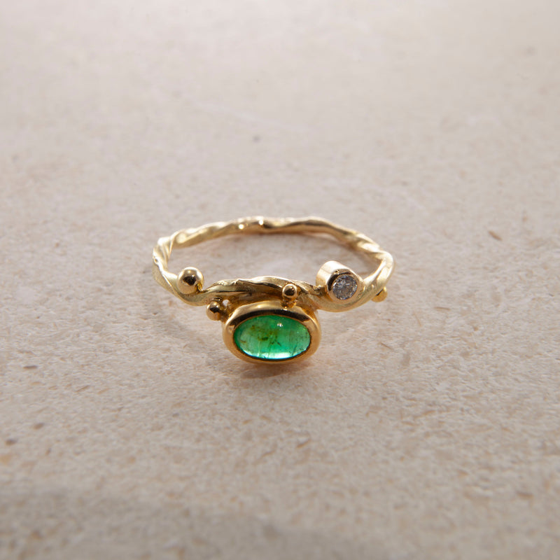 Seafire 18K & 22K Gold Ring w. Emerald & Diamond