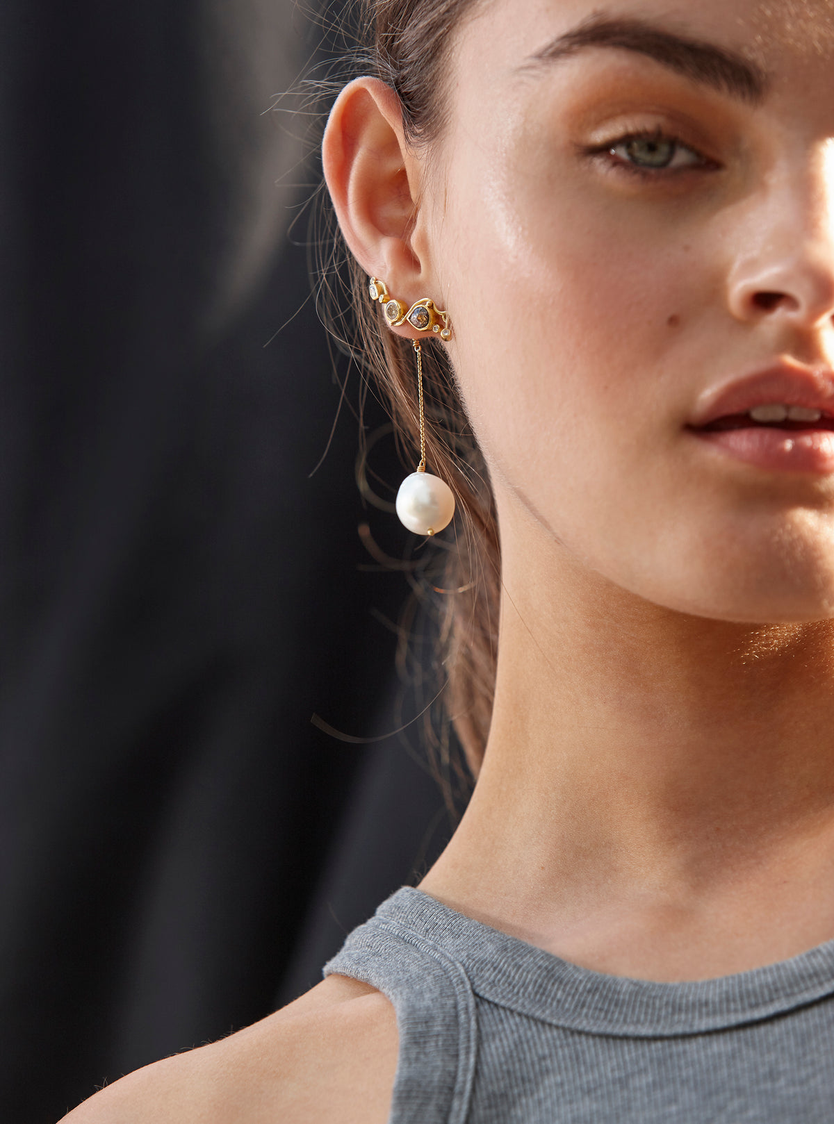 Seafire 18K Gold Earrings w. Diamonds & Pearls