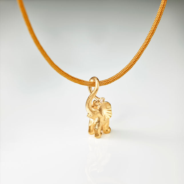 Elephant Mini 18K Gold Beige String Bracelet w. Diamond