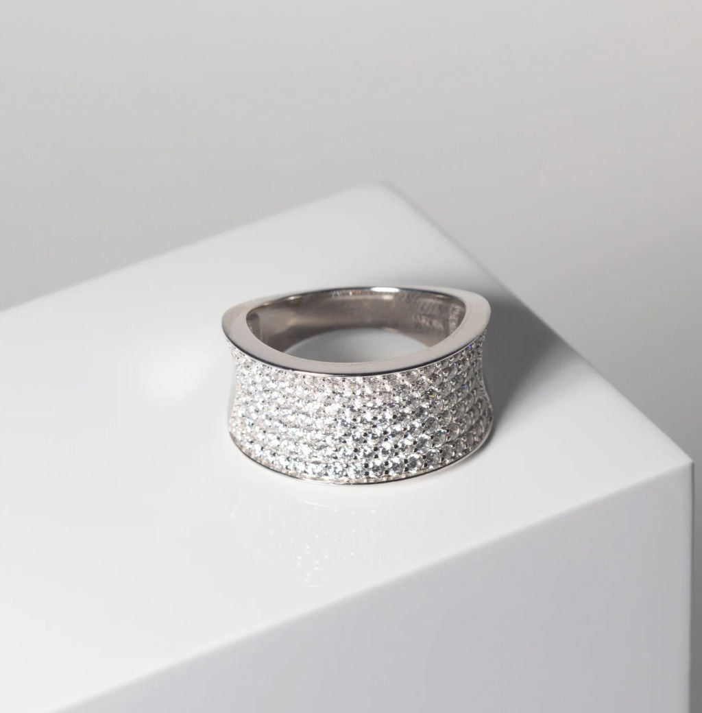 Felline Concavo Sølv Ring m. Zirkoner