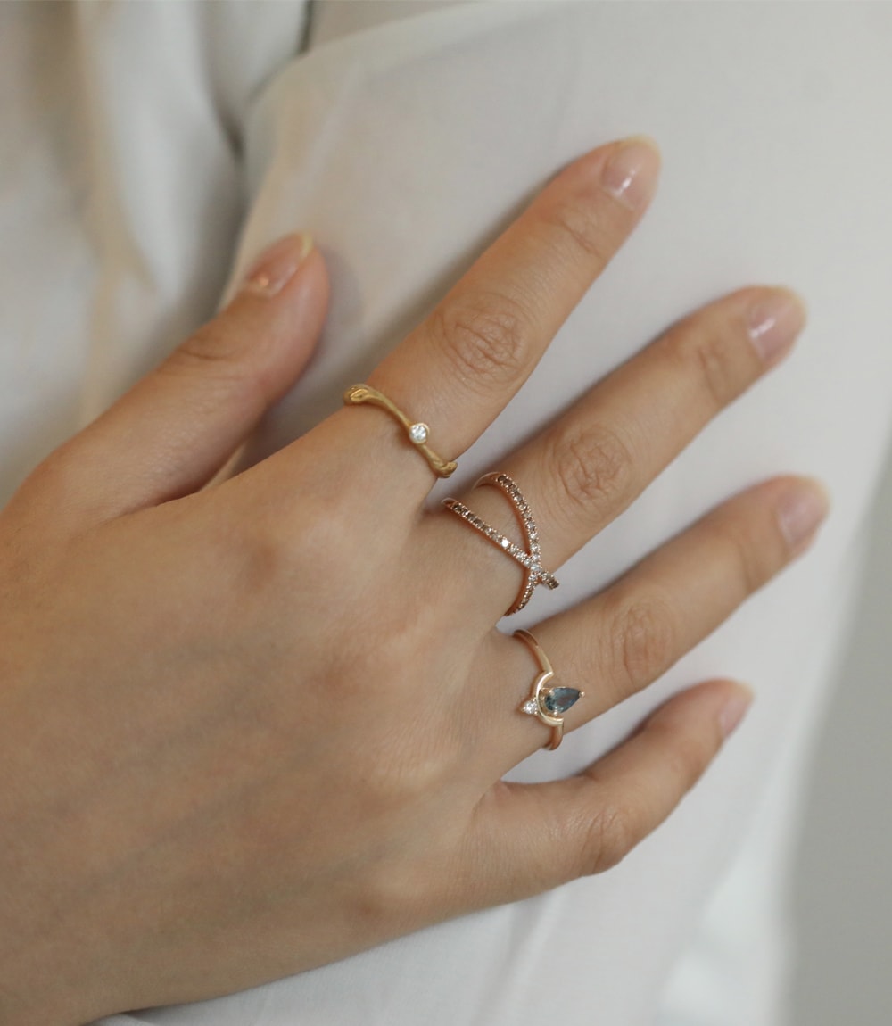 Ines 0.05ct 18K Gold Ring w. Diamond