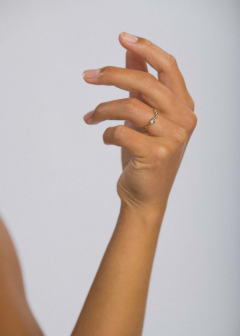 Spuma 14K Gold Ring w. Diamond