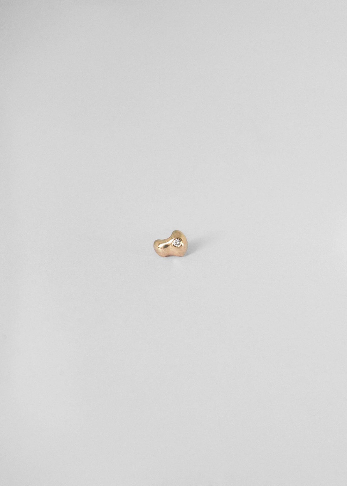 Spuma I 14K Gold Stud w. Diamond