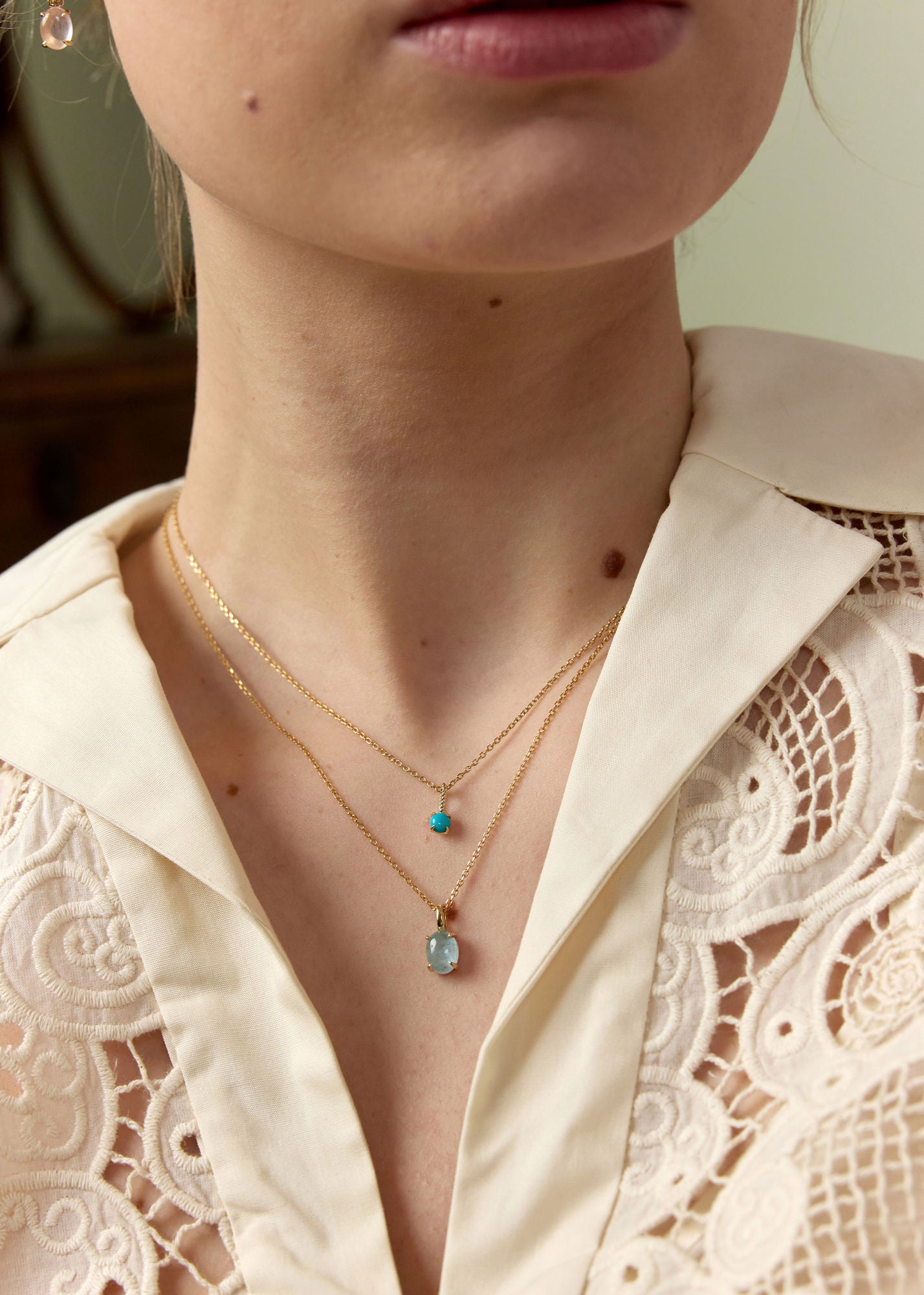 Bon Bon 10K Gold Pendant w. Turqoise