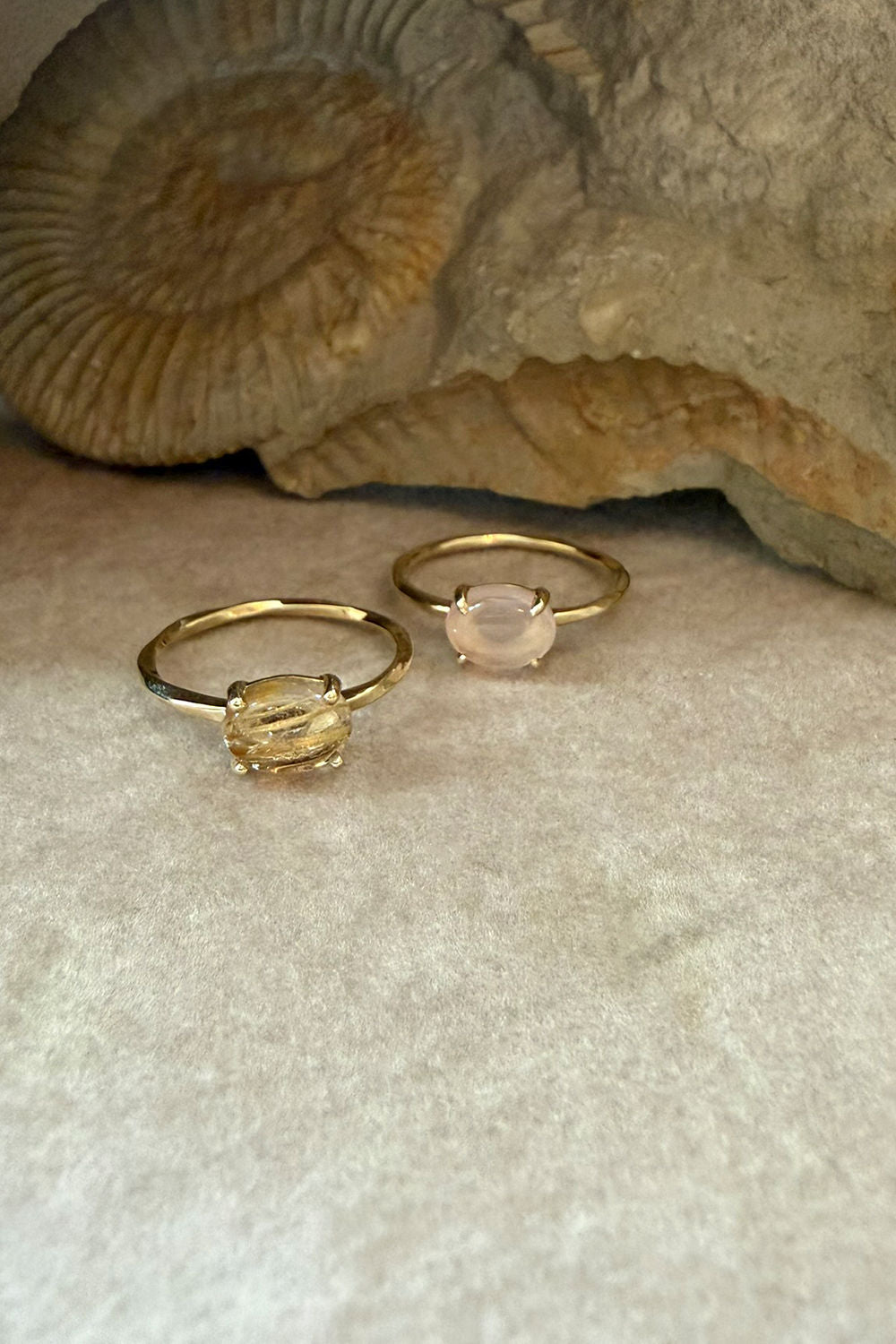 Tournure 10K Gold Ring w. Golden Rutile Quartz