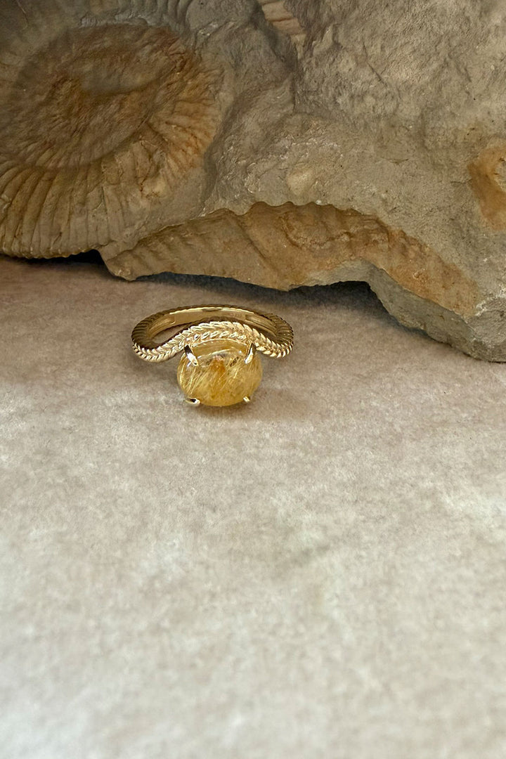 Bubble 10K Gold Ring w. Golden Rutile Quartz