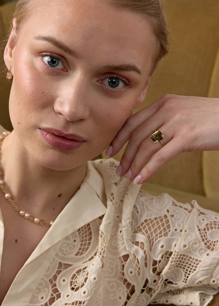 Venus 10K Gold Ring w. Prasiolite