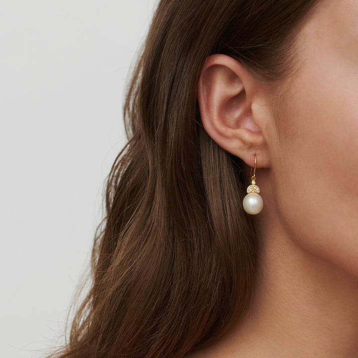 Tasha Chain Gold Plated Earrings w. White Pearl Zirconia & Crystal