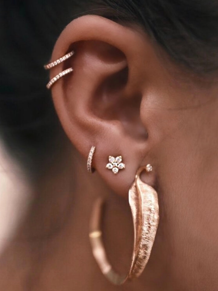 Large Leaves 18K Gold Hoops w. Diamonds