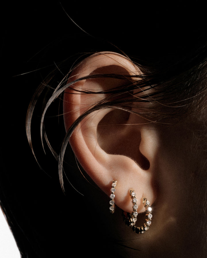 True Romance 8 14K Gold Huggie w. Lab-Grown Diamonds