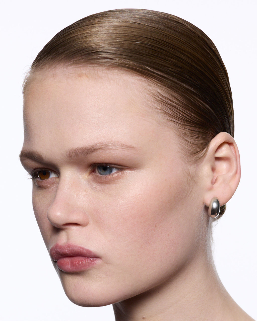 Tryvann Pillow Silver Earrings