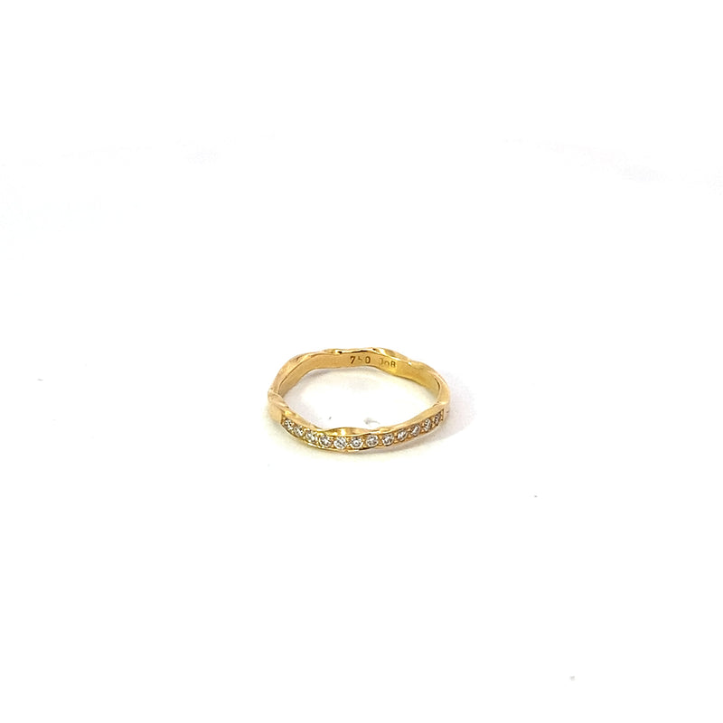 Wedding 18K Gold Ring w. Diamond