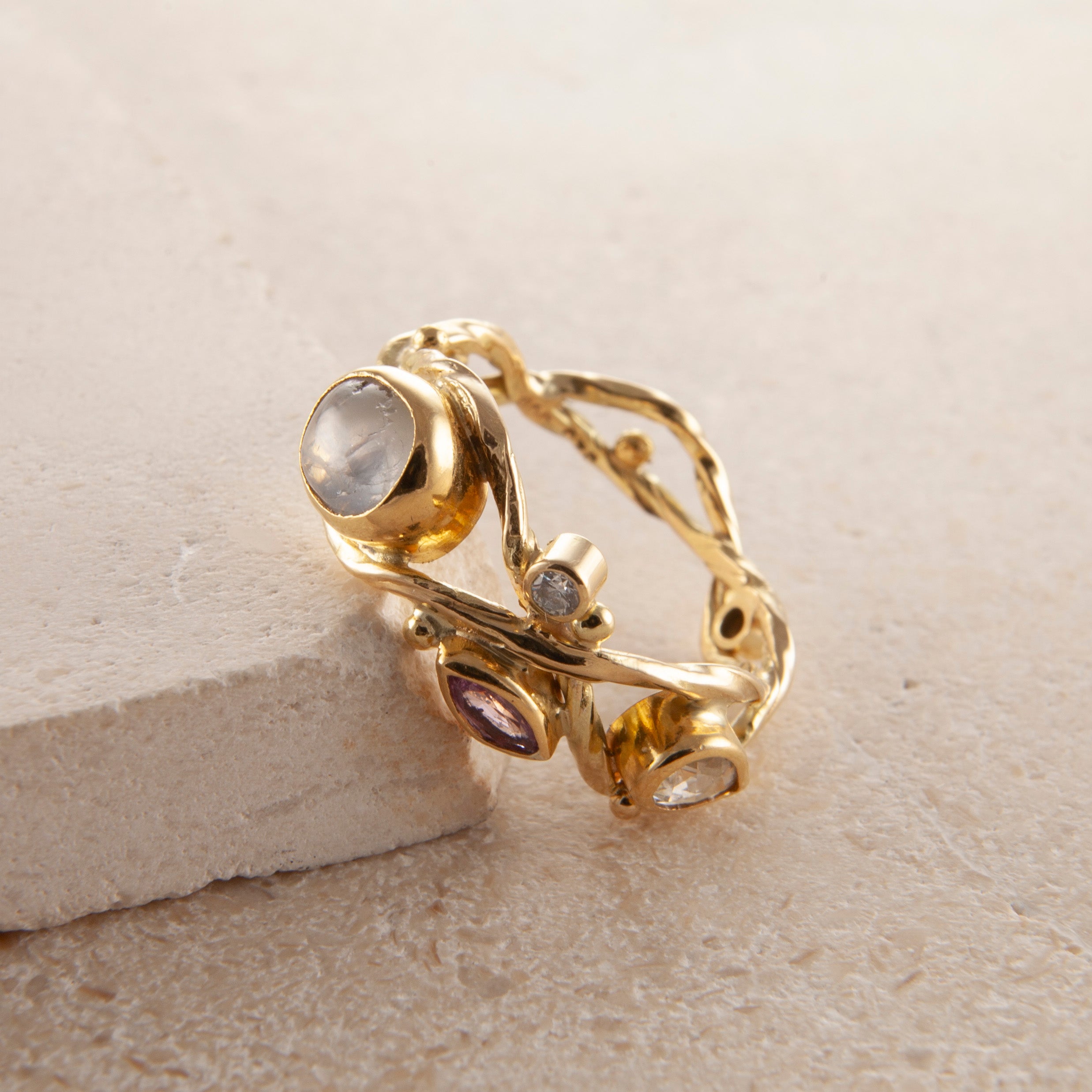 Seafire 18K & 22K Gold Ring w. Star Sapphire & Diamond