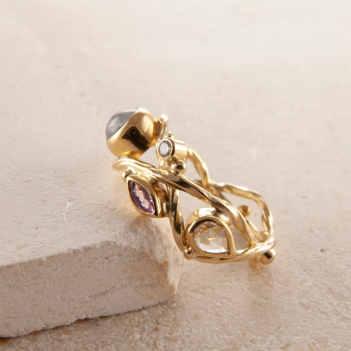 Seafire 18K & 22K Gold Ring w. Star Sapphire & Diamond