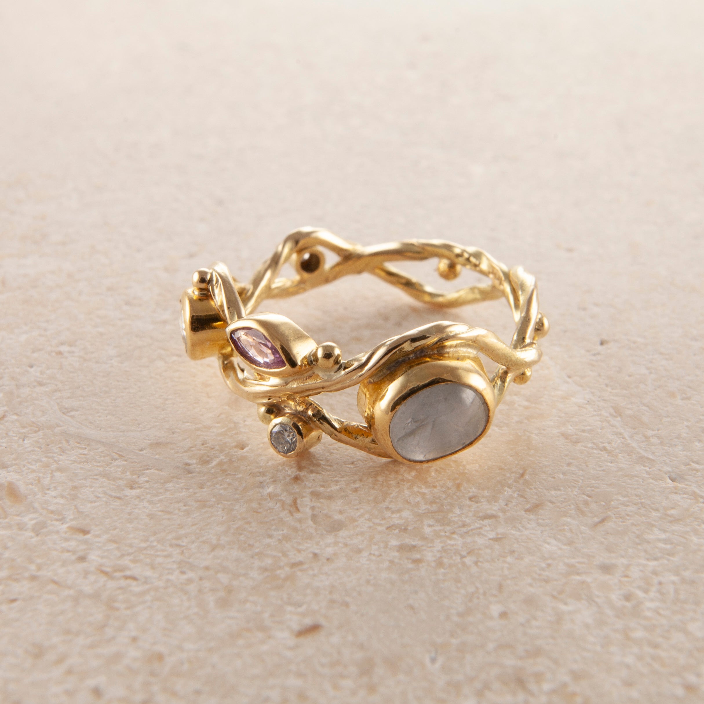 Seafire 18K & 22K Gold Ring w. Star Sapphire & Diamond