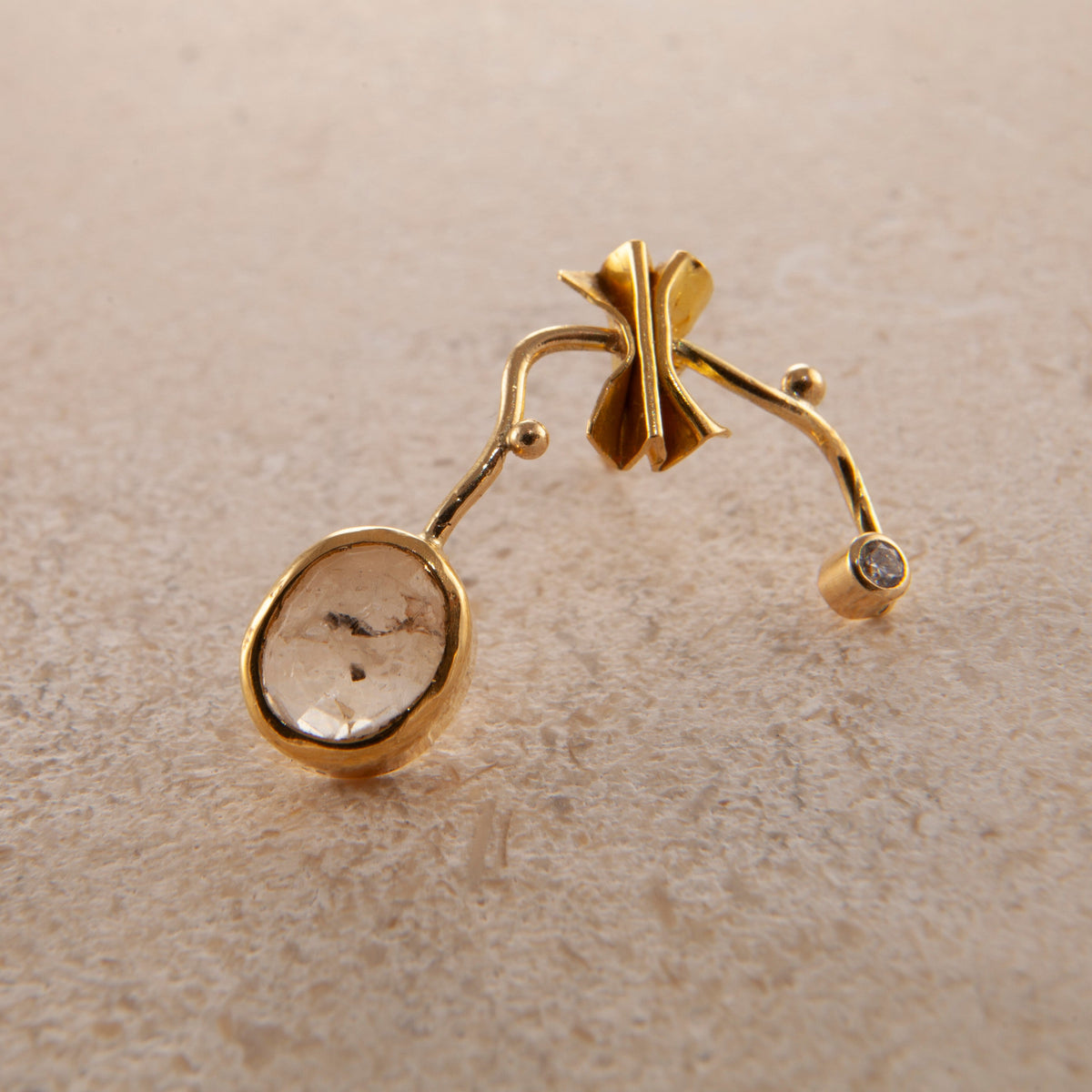 Breeze 18K & 22K Gold Earring w. Sapphire & Diamonds