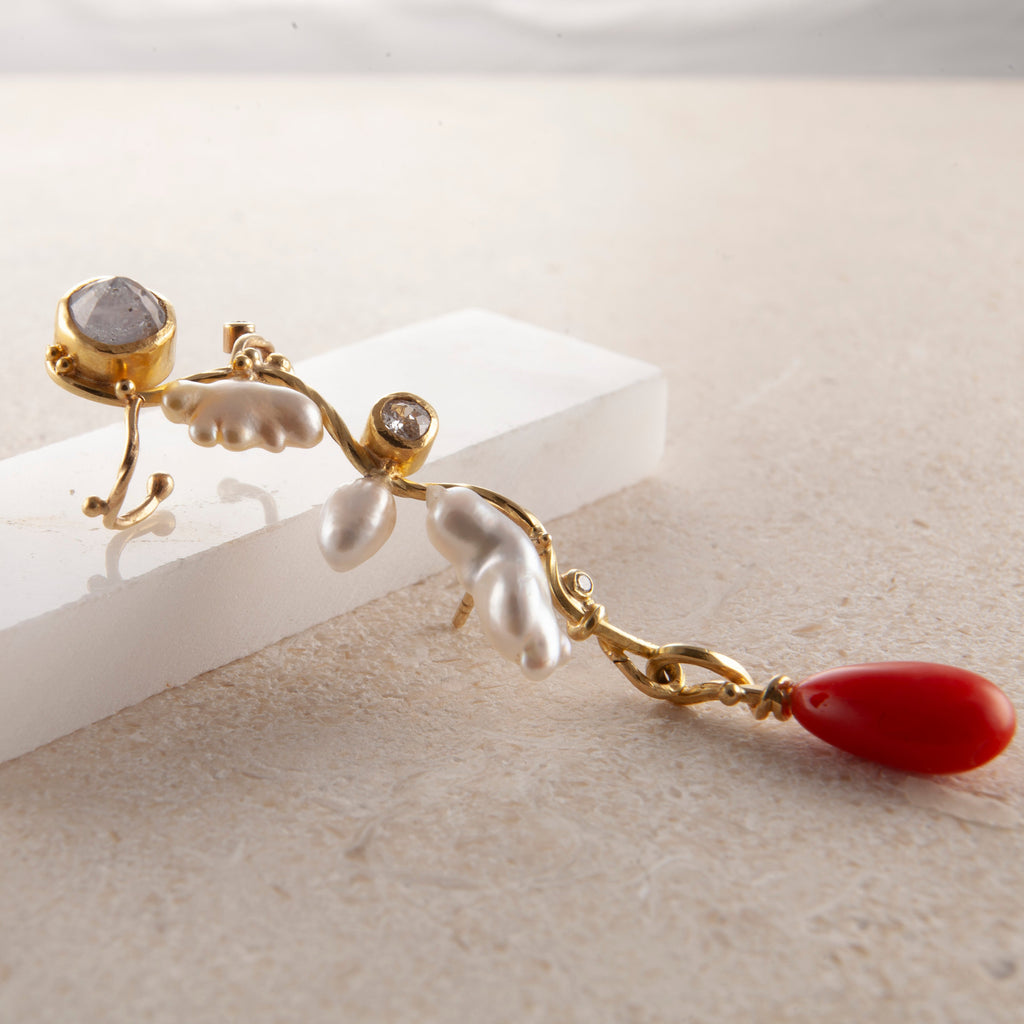 Filuka 18K & 22K Gold Earring w. Coral, Pearl & Diamonds