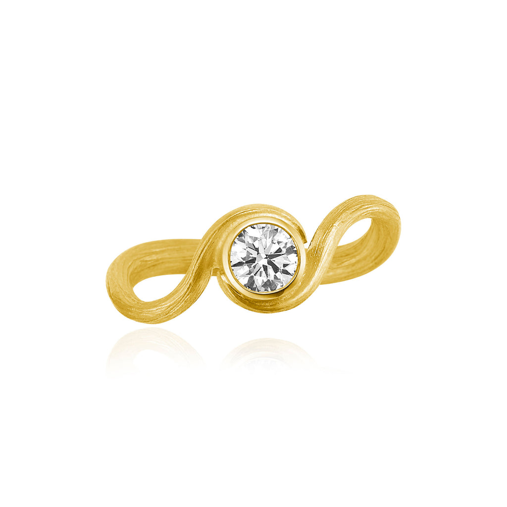 Vega Solitaire 18K Gold Ring w. Diamond