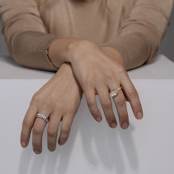 Cloud Pavé 18K Gold Ring w. Milkey Quartz & Diamonds