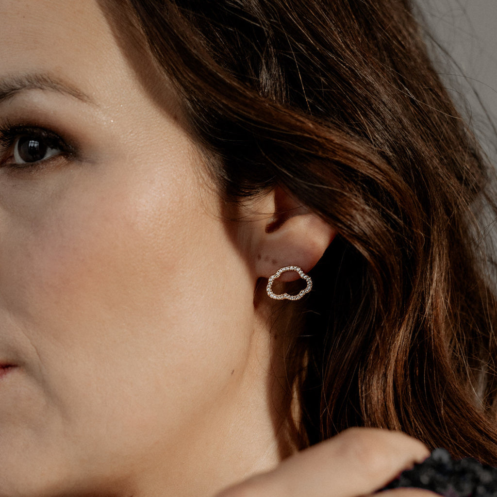 Golden Cloud 18K Gold Studs w. Diamonds