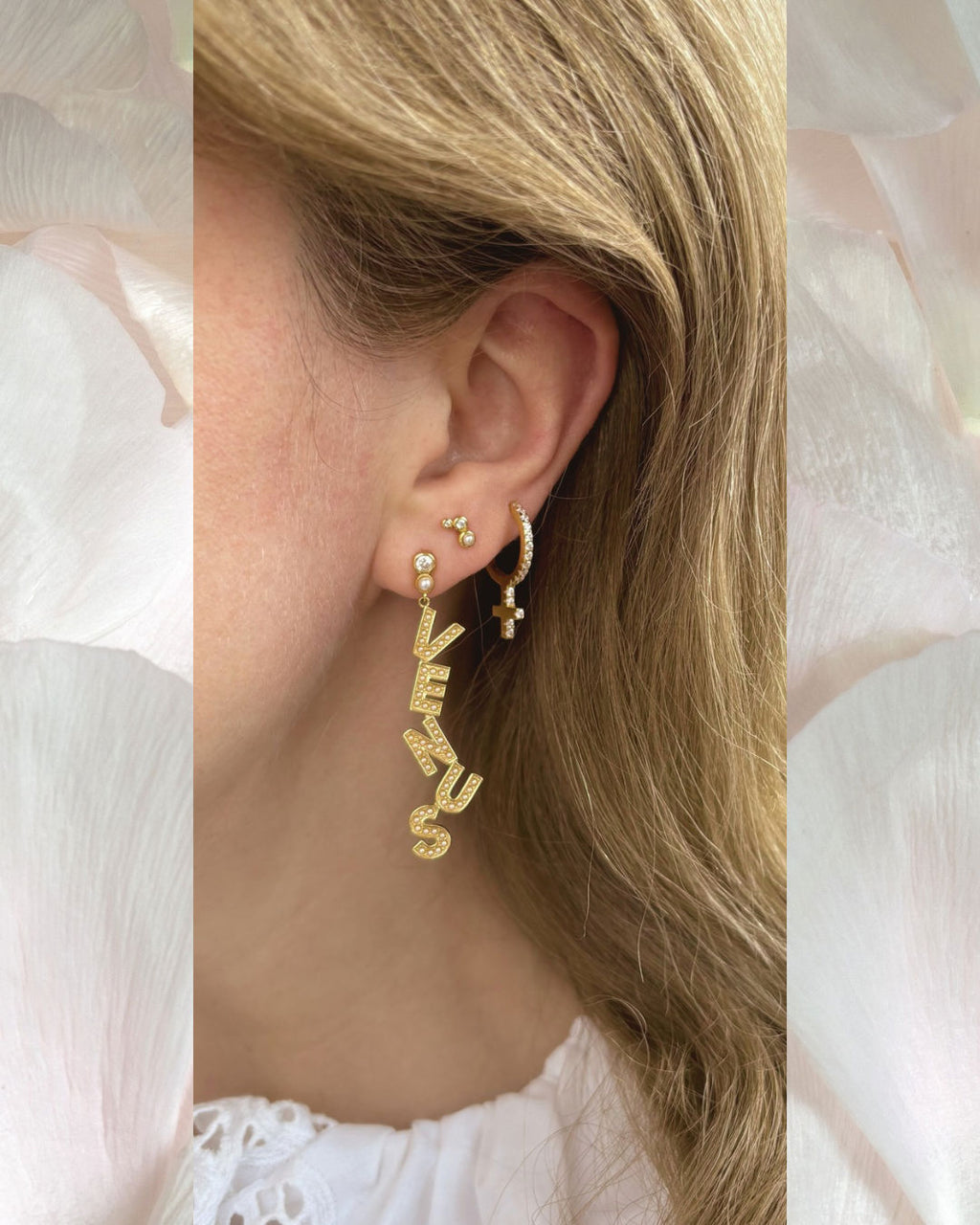 venus ear party box styling