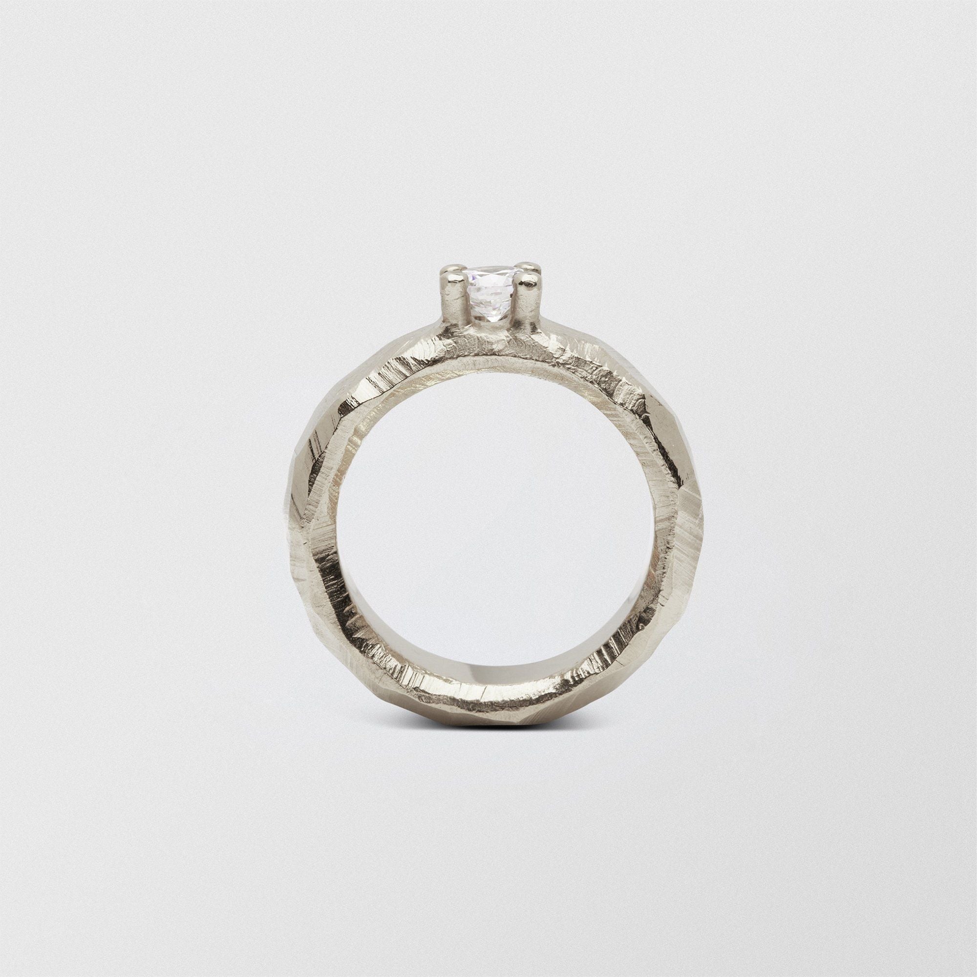 Mouse Solitaire 0.40ct 18K Whitegold Ring w. Diamond