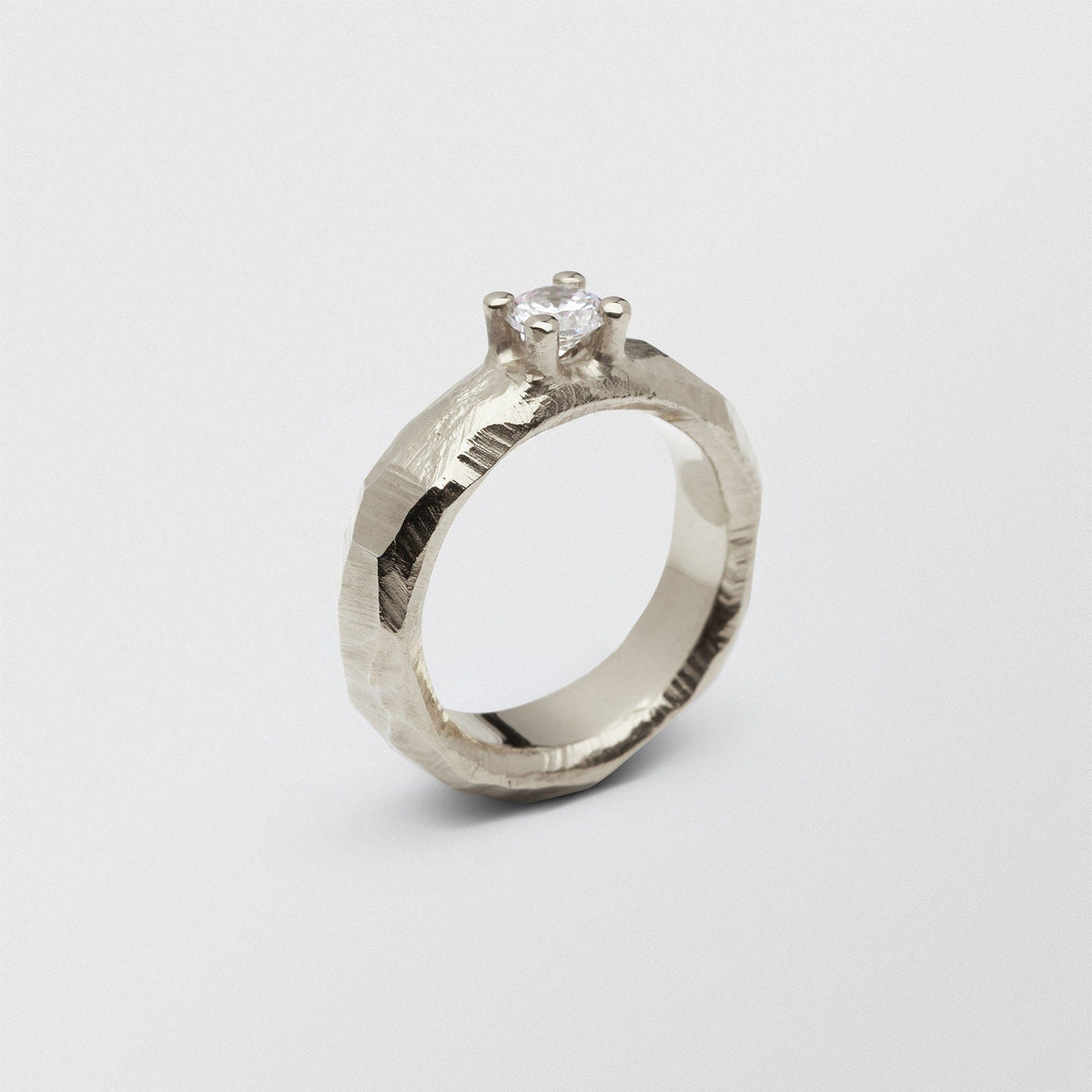 Mouse Solitaire 0.40ct 18K Whitegold Ring w. Diamond