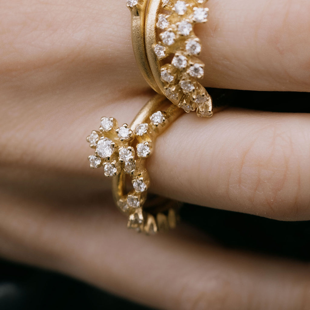 Frosty Half Eternity 18K Gold Ring w. Diamonds