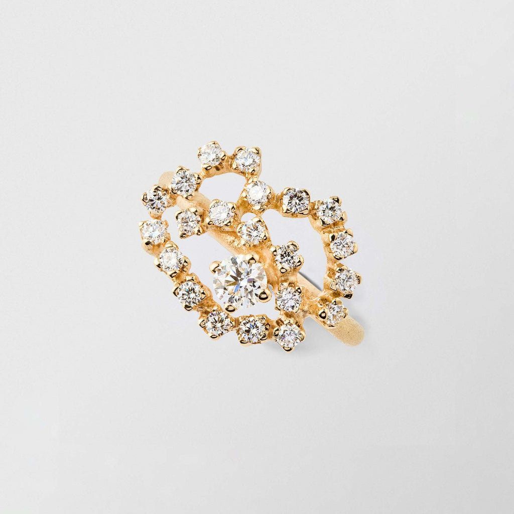 Frosty Swirl 18K Gold Ring w. Diamonds