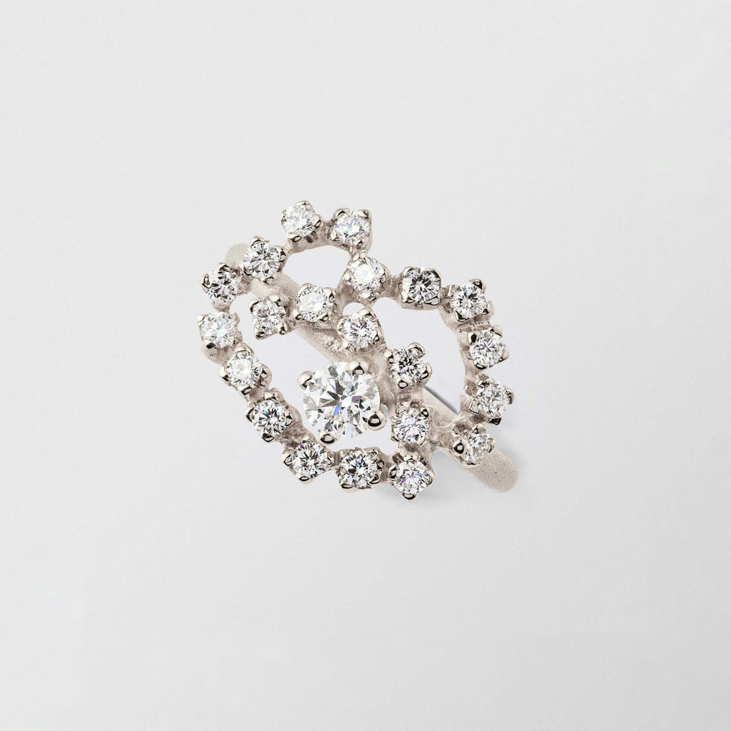 Frosty Swirl 18K Whitegold Ring w. Diamonds