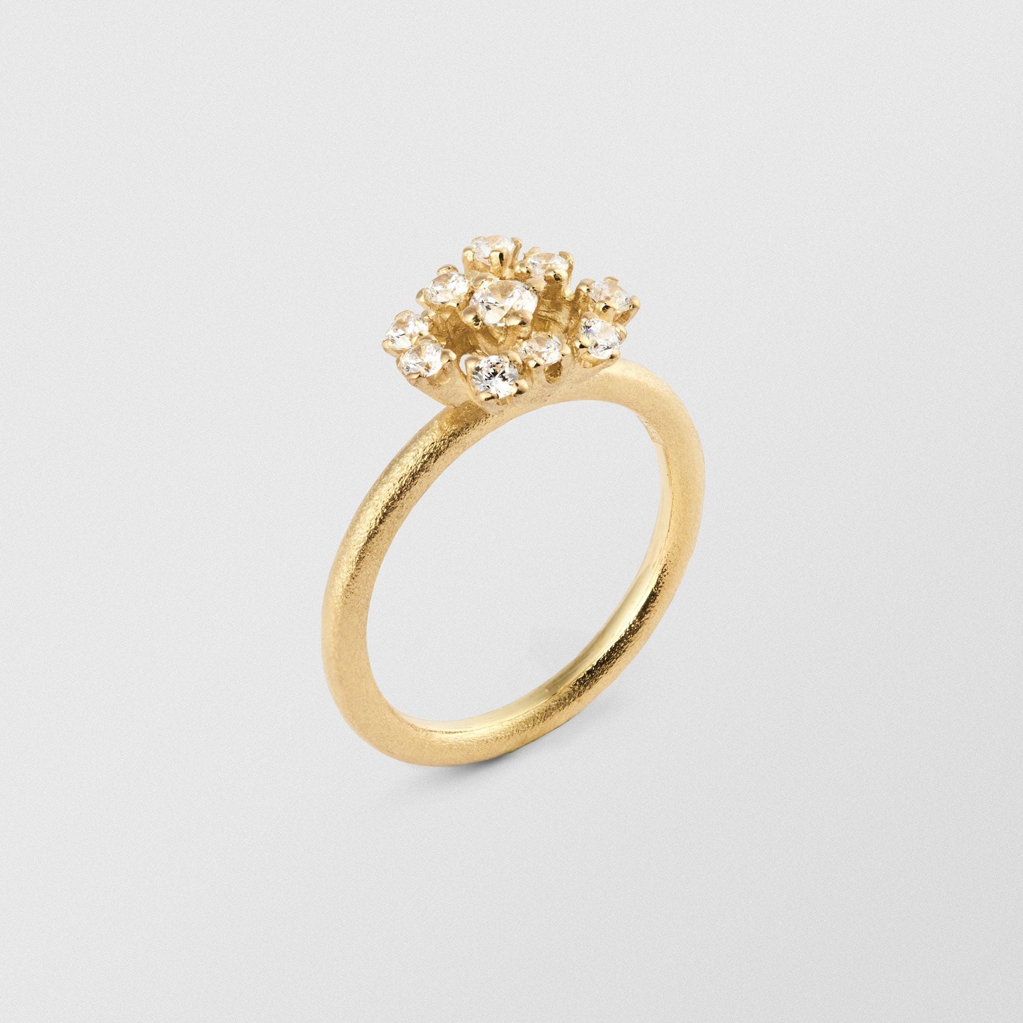 Frosty 18K Gold Ring w. Diamond