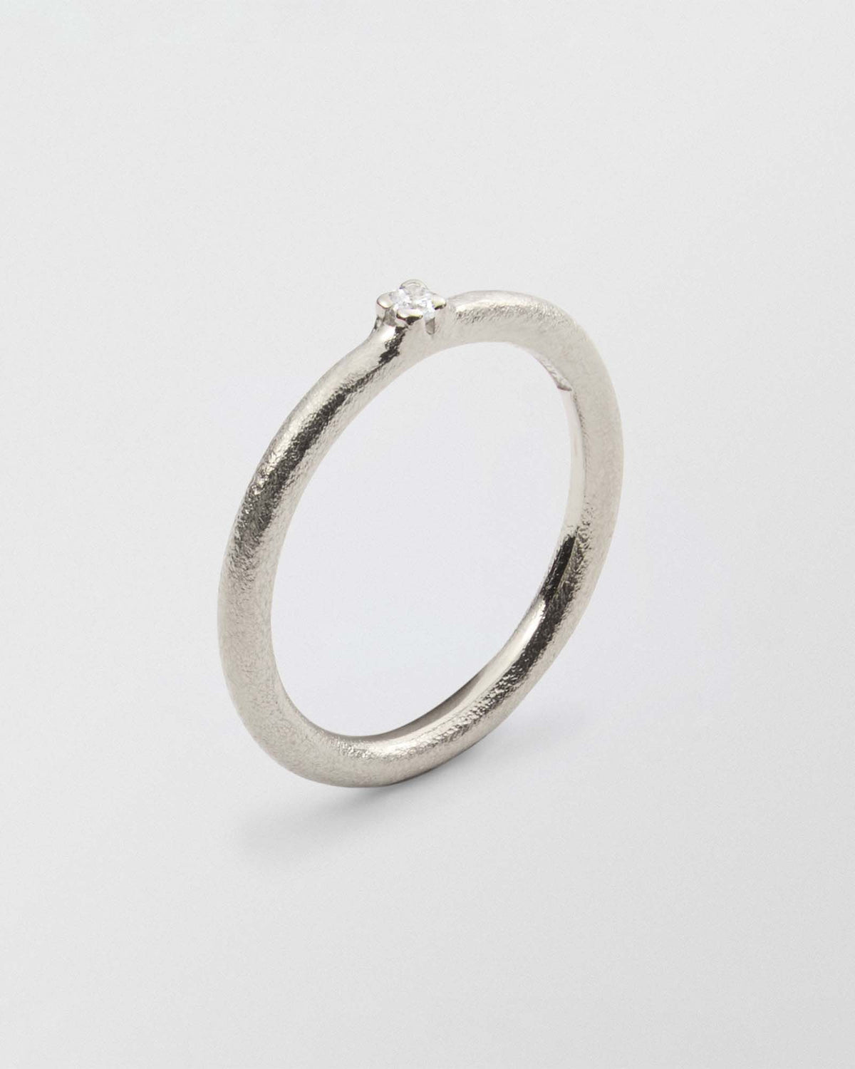 Frosty Solitaire 18K Whitegold Ring w. Diamond