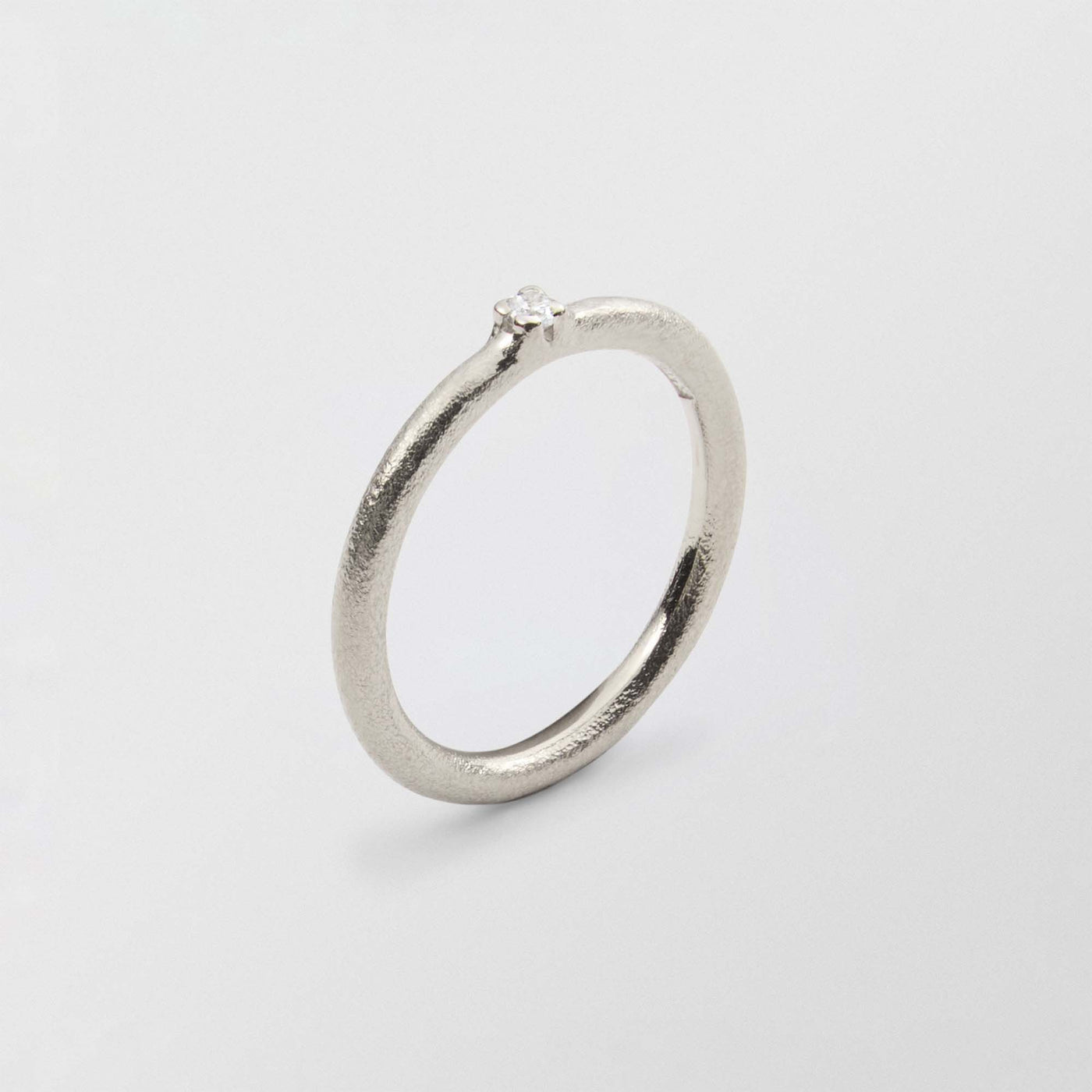 Frosty Solitaire 18k Hvidguld Ring m. Diamant
