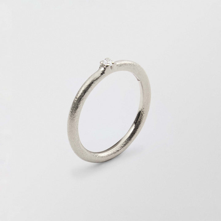 Frosty Solitaire 18K Whitegold Ring w. Diamond