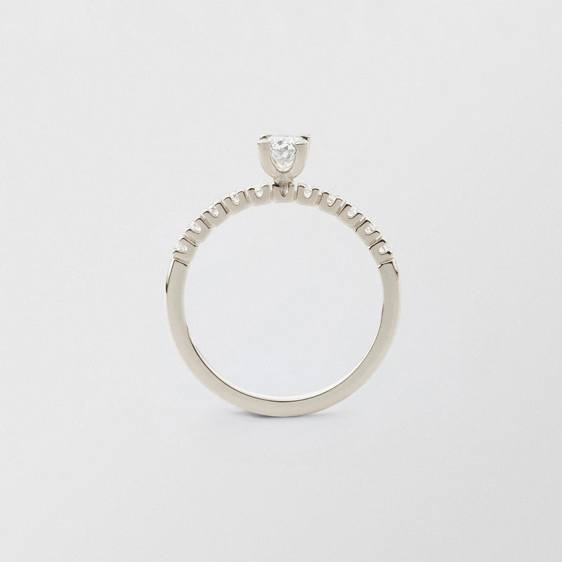 Soft Oval Solitaire 18K Whitegold Ring w.0.50 ct and 0.015ct Diamonds