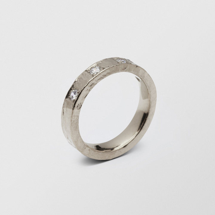 Rock Low Eternity 4mm 18K Whitegold Ring w. Diamonds