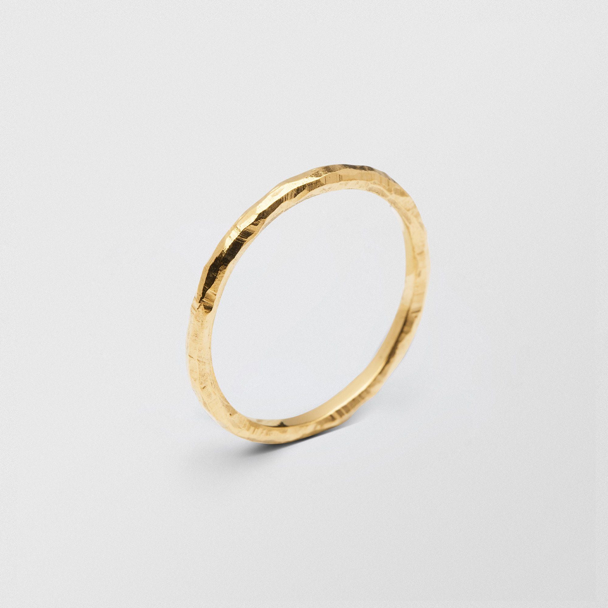 Ringo Plain 2mm 18K Gold Ring