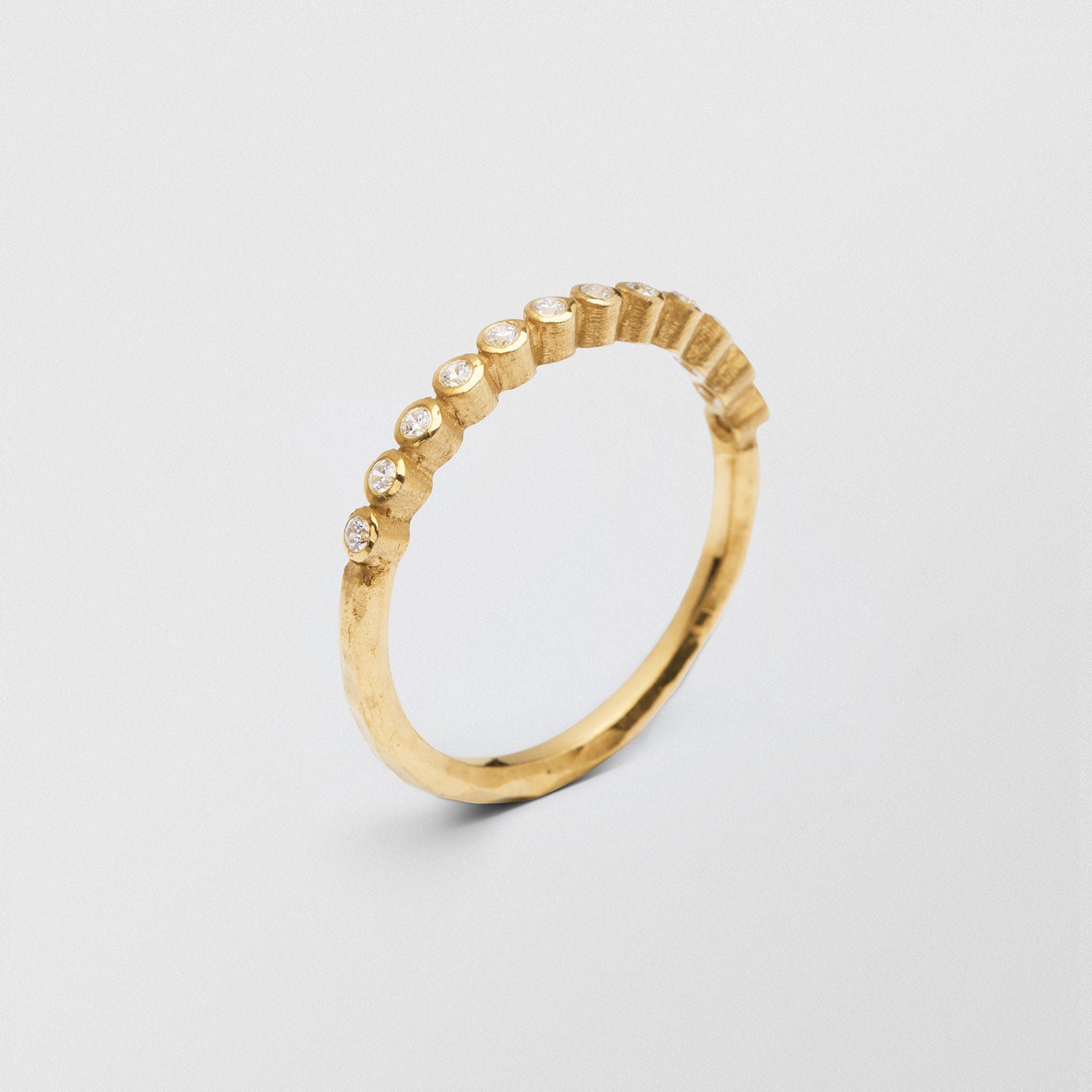 Ringo 18K Gold Half Eternity Ring w. Diamonds